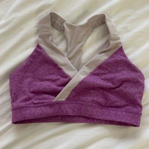 Lululemon sports bra
